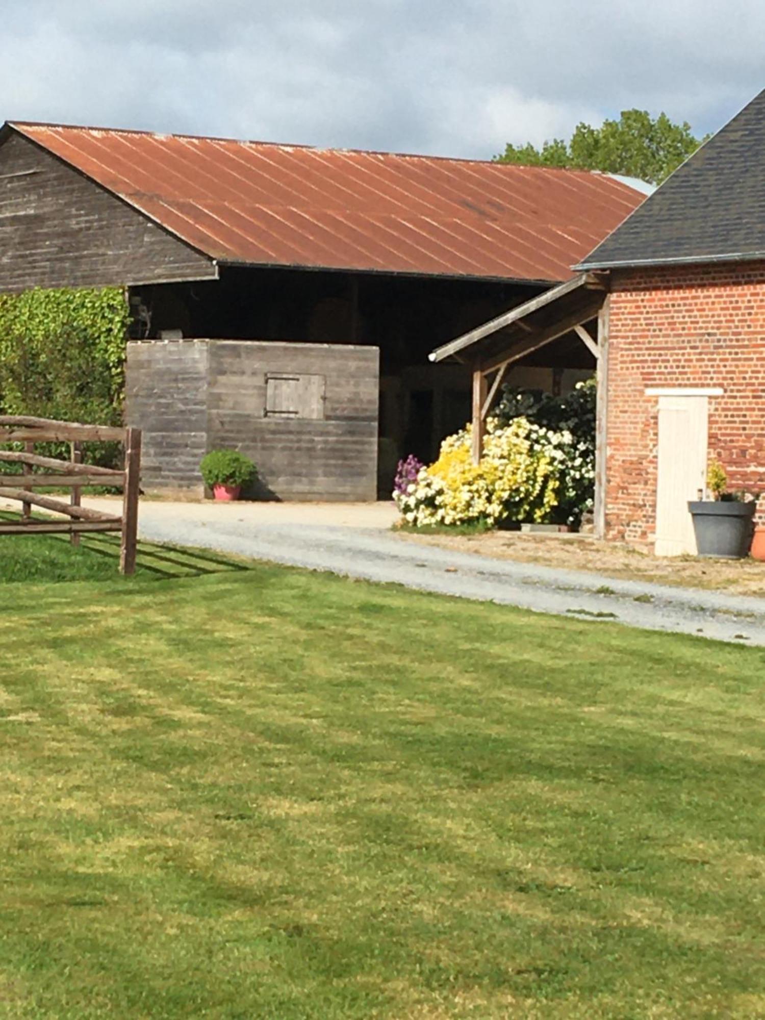 Saint-Michel-de-Livet B&B Haras De La Cour Fleury מראה חיצוני תמונה