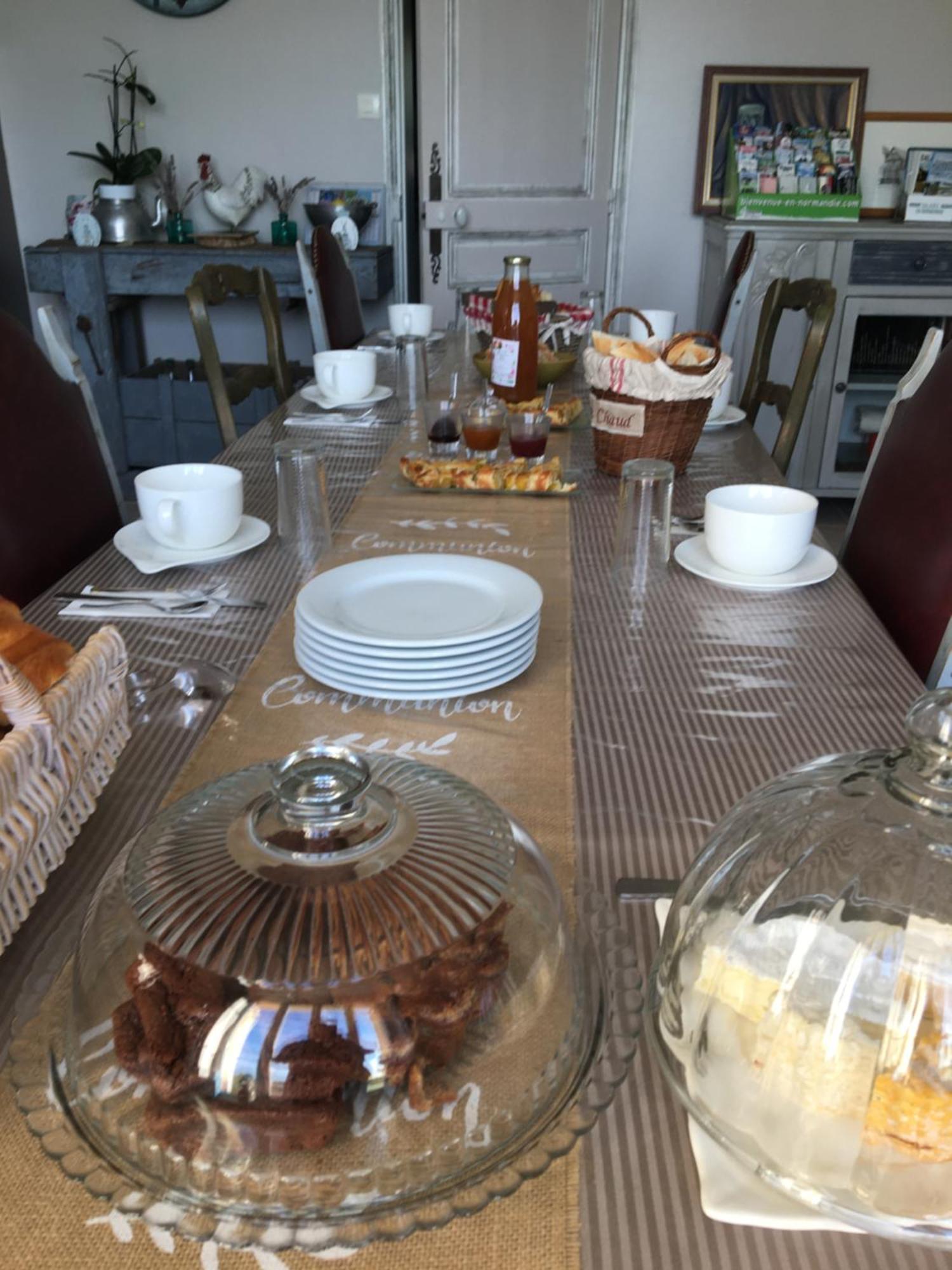 Saint-Michel-de-Livet B&B Haras De La Cour Fleury מראה חיצוני תמונה